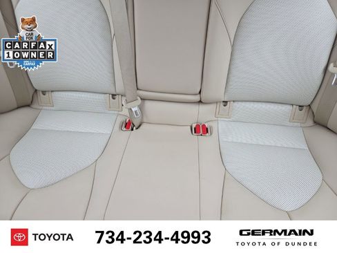 Used 2020 Toyota Camry XLE w/ Sunroof Package FWD image 15