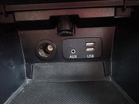 Used 2017 Subaru Outback 2.5i Premium image 18