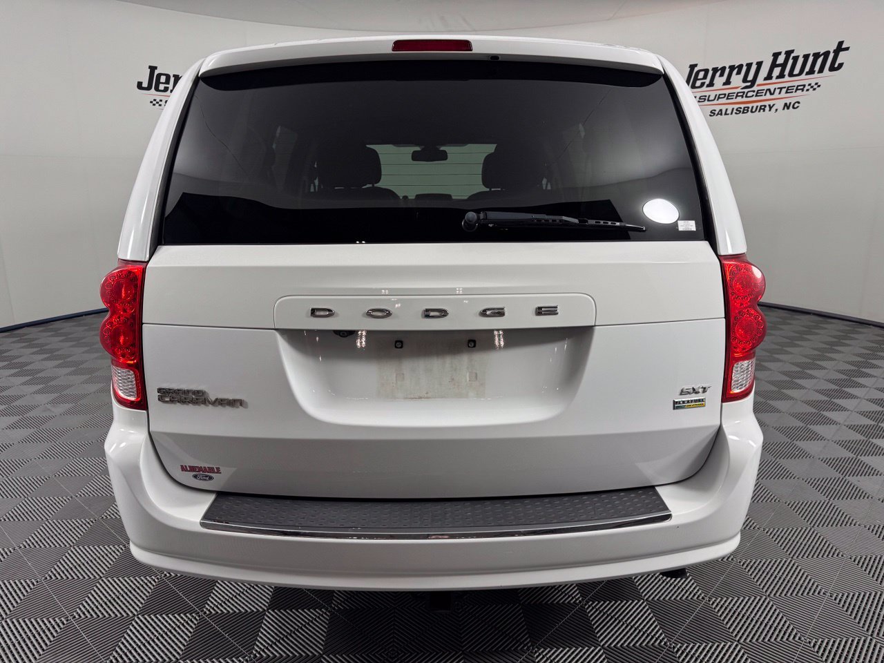 Used 2019 Dodge Grand Caravan SXT FWD image 7