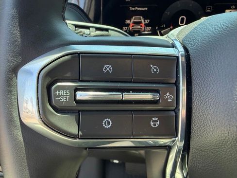 Used 2026 GMC Yukon Denali w/ Advanced Technology Package AWD/4WD image 13