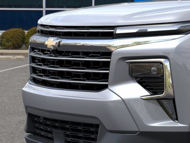 New 2027 Chevrolet Traverse LT w/ Sun and Wheel Package FWD image 13