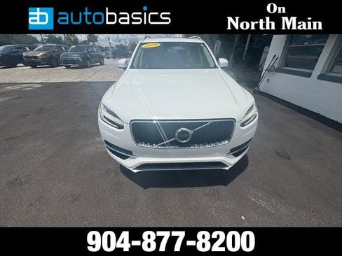 Used 2019 Volvo XC90 T5 Momentum w/ Protection Package Premier FWD image 9