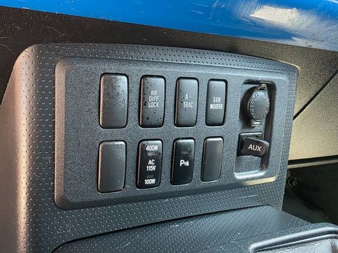 Used 2007 Toyota FJ Cruiser 4WD image 37