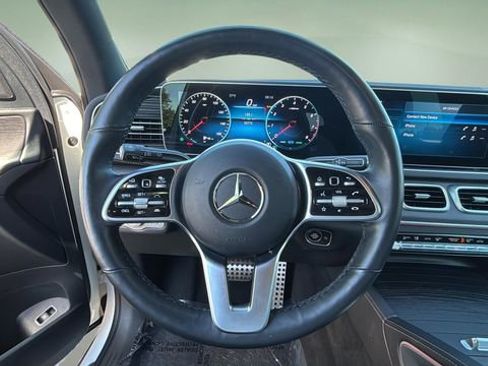 Used 2022 Mercedes-Benz GLS 450 4MATIC image 12