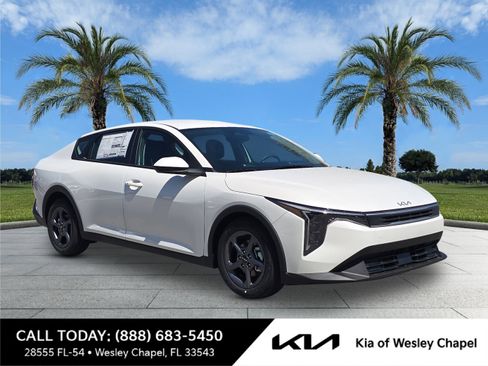 New 2026 Kia K4 FWD image 1