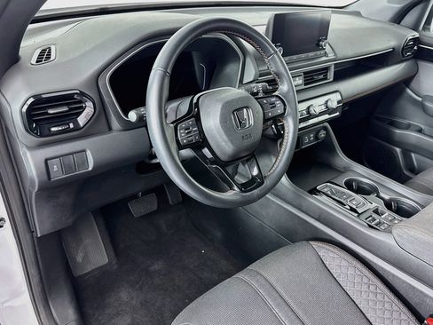 Certified 2023 Honda Pilot Sport image 9
