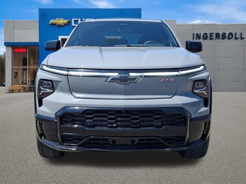 Used 2025 Chevrolet Silverado EV RST AWD/4WD image 24