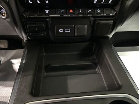 Used 2021 Chevrolet Silverado 2500 LTZ image 27