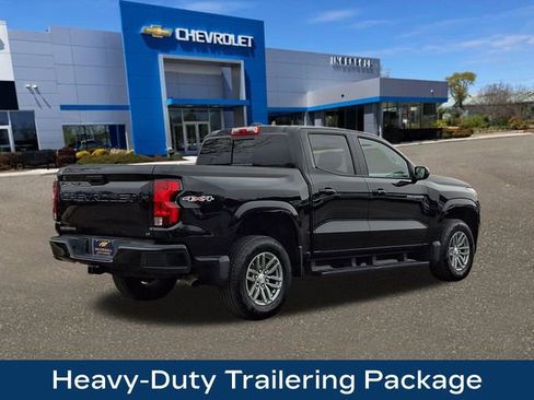 Used 2024 Chevrolet Colorado LT w/ LT Convenience Package II image 9