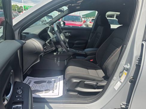 Certified 2024 Honda HR-V Sport image 9