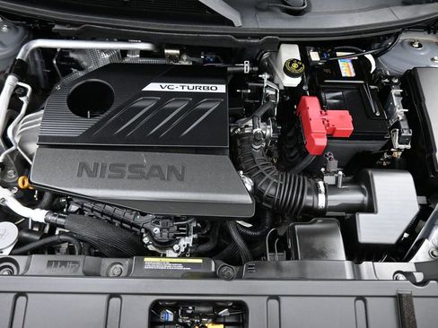 Used 2024 Nissan Rogue Platinum AWD/4WD image 21
