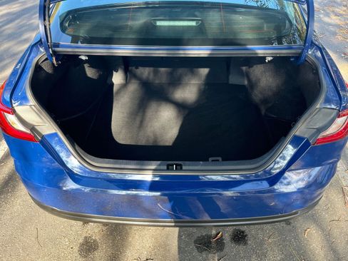 Used 2025 Toyota Camry LE image 30