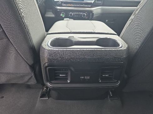 Used 2024 Chevrolet Silverado 1500 LT AWD/4WD image 28