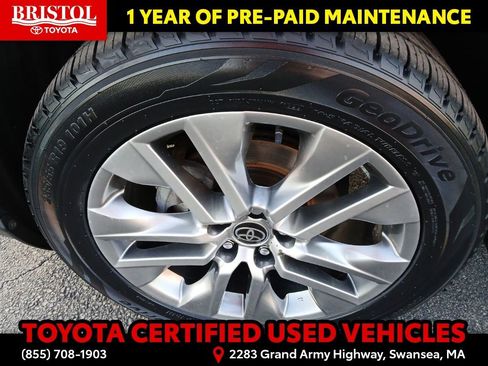 Certified 2022 Toyota RAV4 XLE Premium image 13