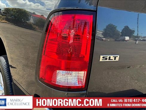 Used 2021 RAM 1500 Classic SLT AWD/4WD image 22