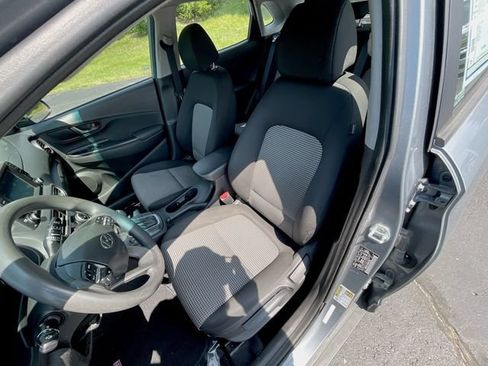 Used 2021 Hyundai Kona SE FWD image 10