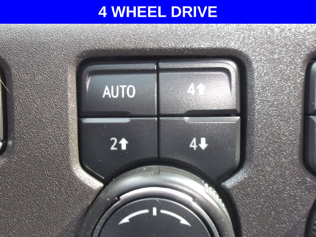 Used 2024 Chevrolet Silverado 1500 High Country w/ High Country Premium Package AWD/4WD image 13