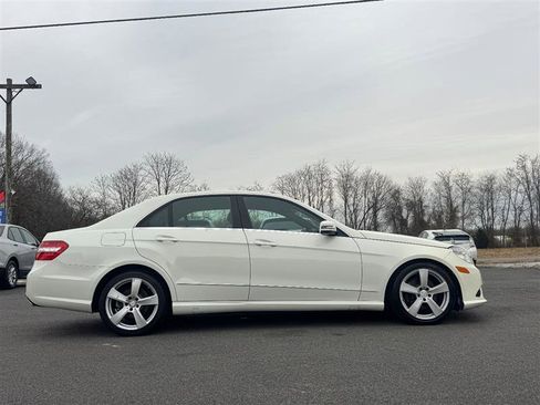 Used 2010 Mercedes-Benz E 350 4MATIC Sedan image 5