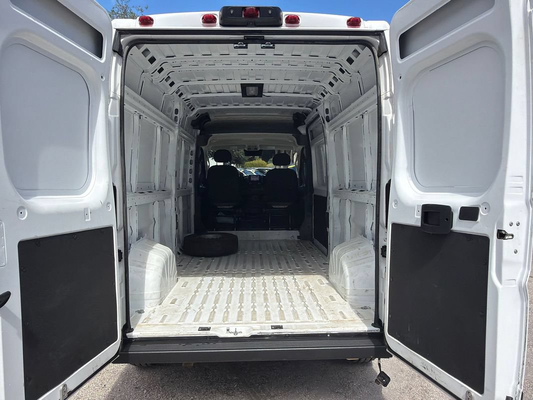 Used 2025 RAM ProMaster 2500 w/ Convenience Group FWD image 5