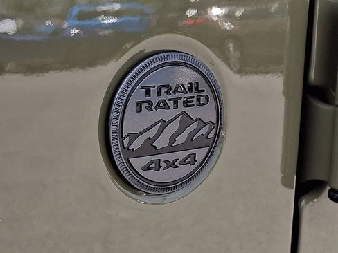 Used 2025 Jeep Wrangler Unlimited Sport AWD/4WD image 30