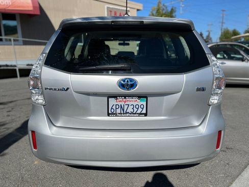 Used 2012 Toyota Prius V Three FWD image 7