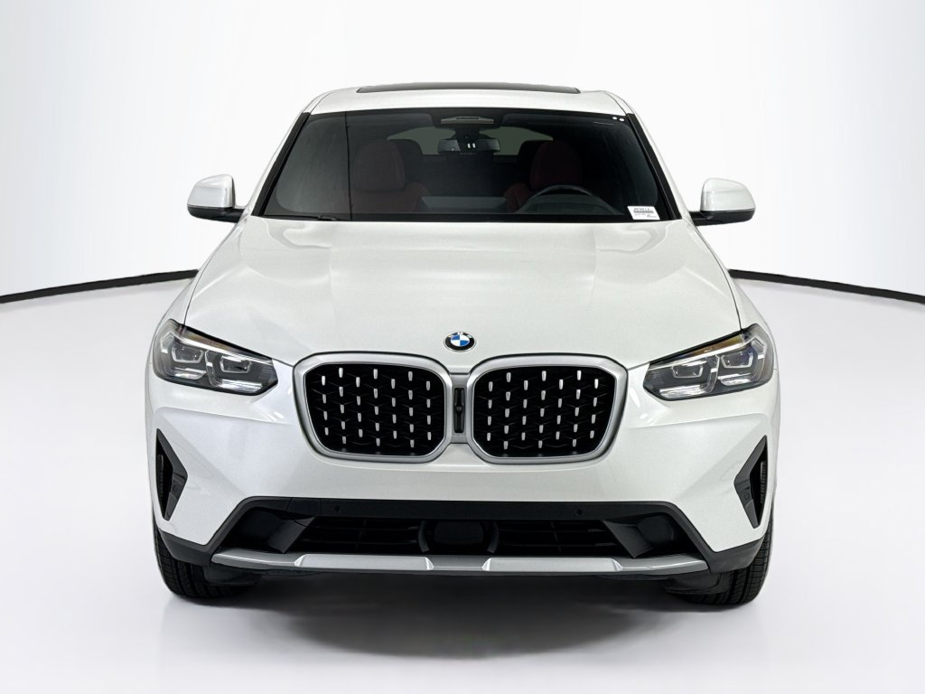 Used 2024 BMW X4 xDrive30i w/ Premium Package AWD/4WD image 2