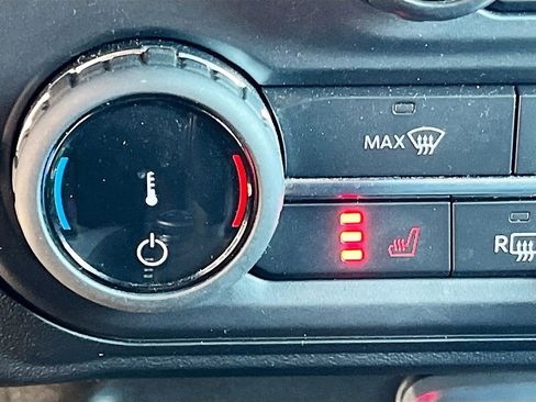 Used 2022 Ford Bronco Black Diamond w/ Sasquatch Package image 20