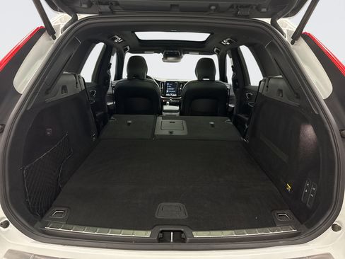 Used 2019 Volvo XC60 T8 R-Design w/ Advanced Package AWD/4WD image 24