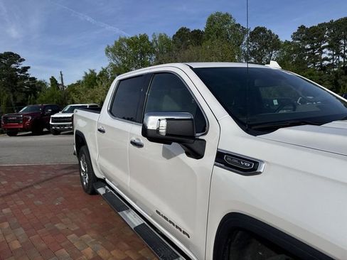 Used 2024 GMC Sierra 1500 SLT w/ SLT Premium Plus Package AWD/4WD image 18