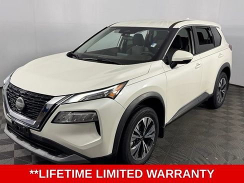Used 2021 Nissan Rogue SV FWD image 3