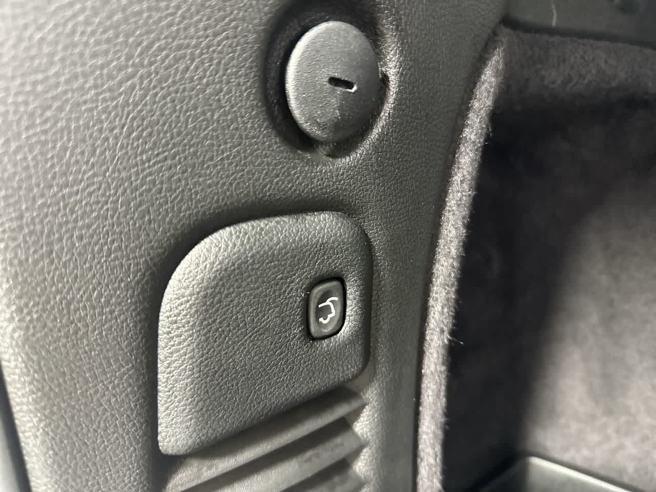 Used 2025 Dodge Durango GT AWD/4WD image 27