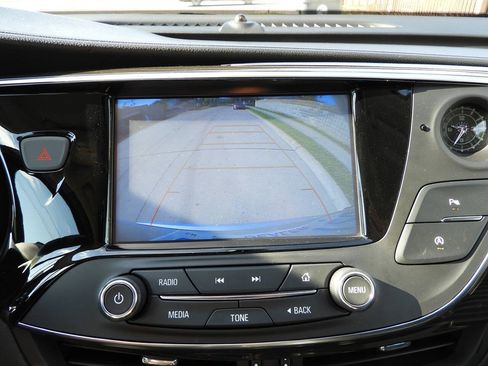 Used 2019 Buick Envision Essence FWD image 42