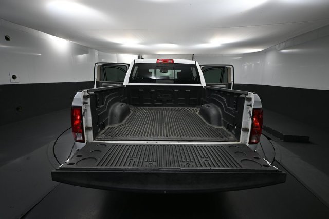 Used 2017 RAM 1500 Big Horn RWD image 30