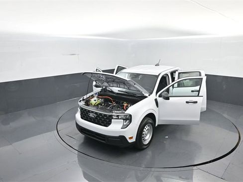 New 2026 Ford Maverick XL image 40