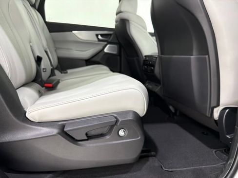 Certified 2026 Acura MDX SH-AWD w/ Technology Package image 25