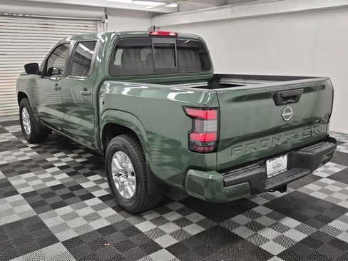 Used 2022 Nissan Frontier SV image 4
