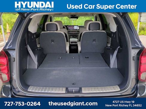 Certified 2024 Hyundai Palisade Calligraphy FWD image 12