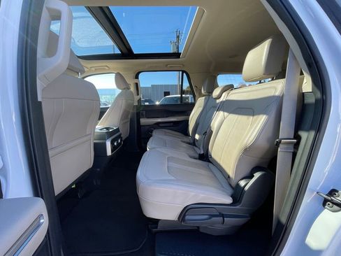 Used 2024 Ford Expedition Max Limited image 21