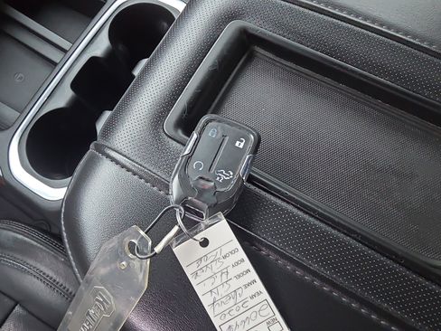 Used 2020 Chevrolet Silverado 1500 High Country w/ Technology Package image 34