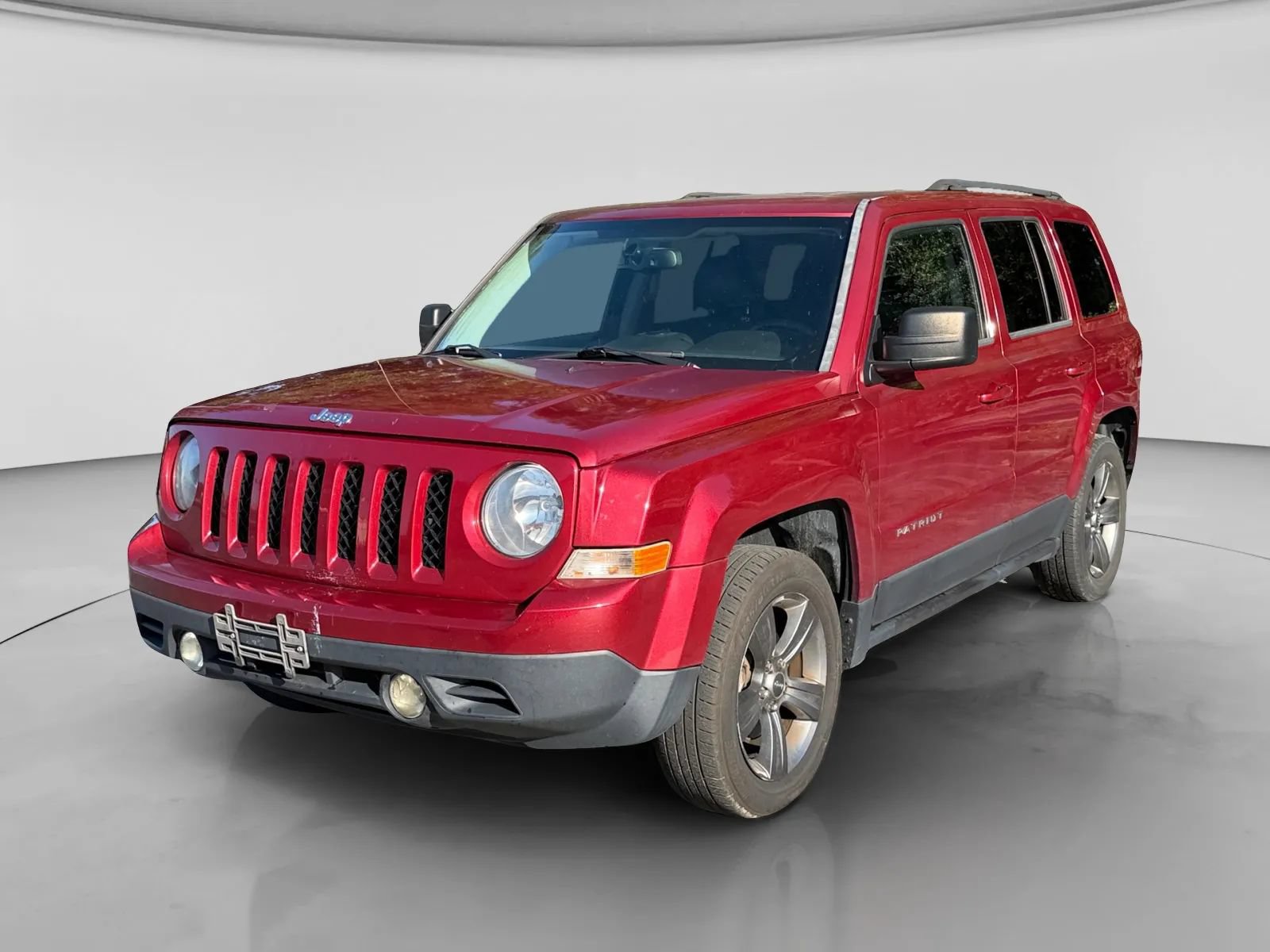 Used 2015 Jeep Patriot High Altitude FWD image 1