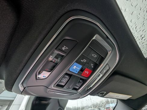 New 2026 Jeep Grand Cherokee Altitude image 33