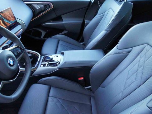 Certified 2025 BMW X3 xDrive30i image 11