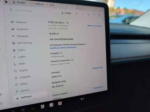 Used 2024 Tesla Model Y Long Range image 13