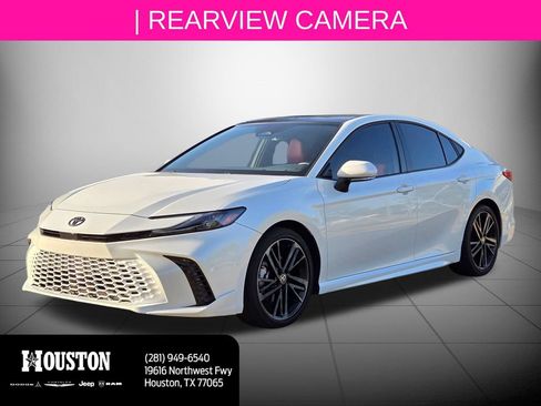 Used 2025 Toyota Camry XSE w/ Premium Package FWD image 9