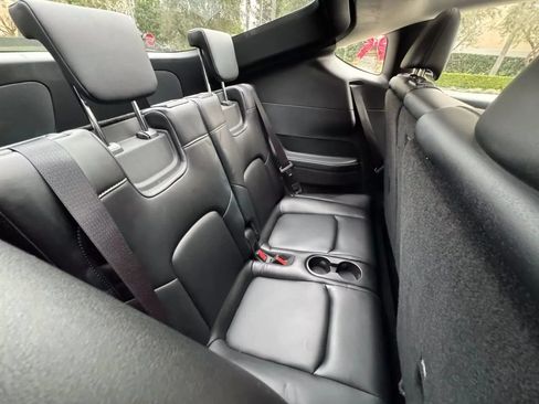 Used 2022 Tesla Model Y Long Range AWD/4WD image 12