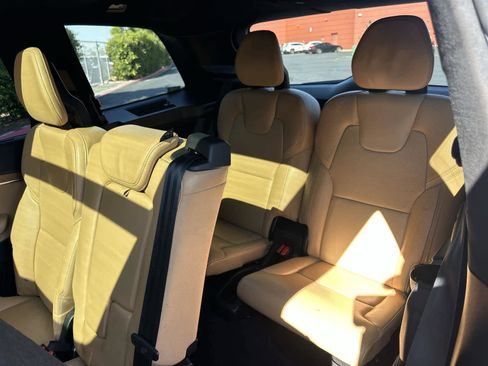 Used 2020 Volvo XC90 T8 Inscription image 32