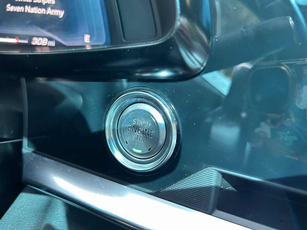 Used 2021 Chevrolet Corvette Stingray Preferred Cpe w/ Battery Protection Package RWD image 37