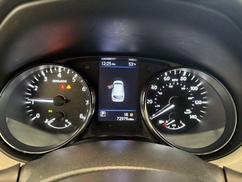 Used 2019 Nissan Rogue Sport SV image 11