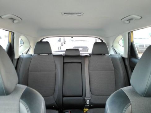 Used 2021 Kia Seltos S image 31