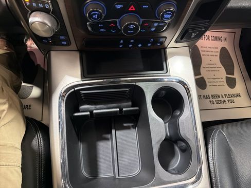 Used 2018 RAM 1500 Laramie w/ Convenience Group image 30